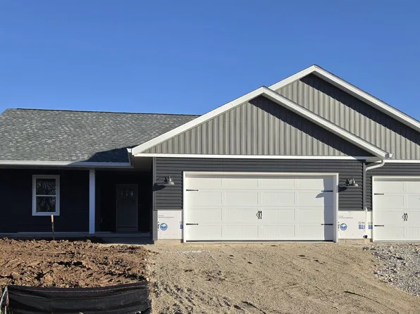 N6023 Westhaven Dr, Fond Du Lac, WI 54937