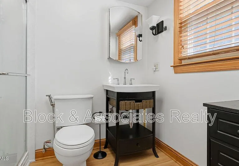 1200 Boxwood Ln — Photo 8