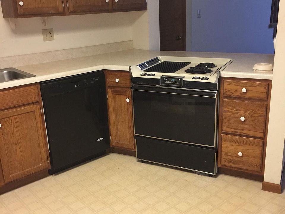 2nd image of 2410 Hollyhock Dr