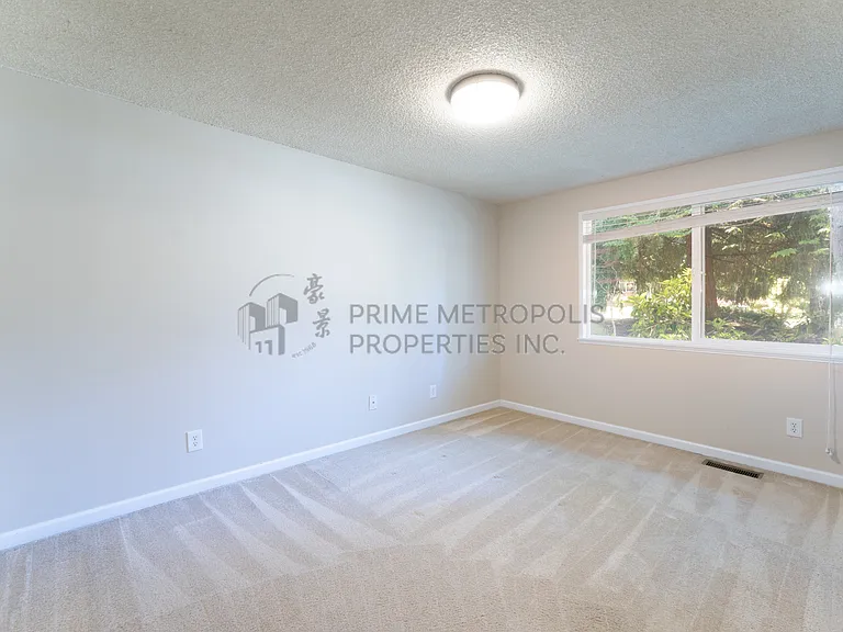 16428 SE 16th St — Photo 12