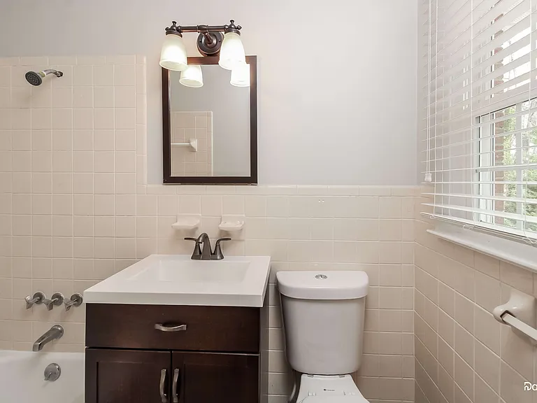 2981 Ormond Dr — Photo 10