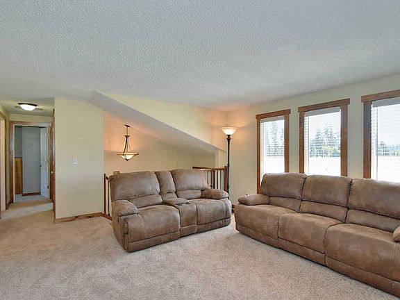 3rd image of 4221 E Mount Spokane Park Dr