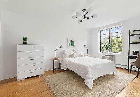 4th image of 324 22nd St APT 3A