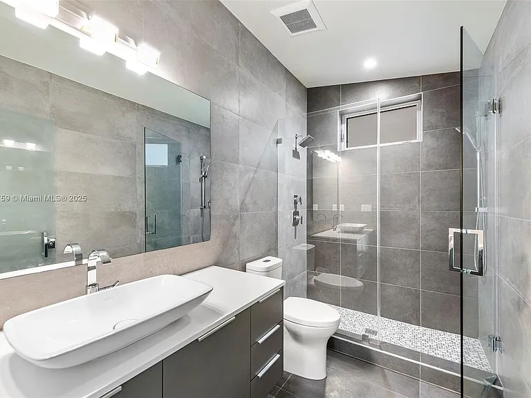 14305 Stirling Rd — Photo 38