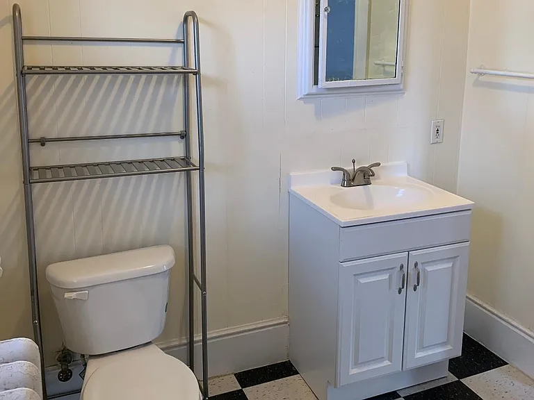 84 S Angell St #3C — Photo 9