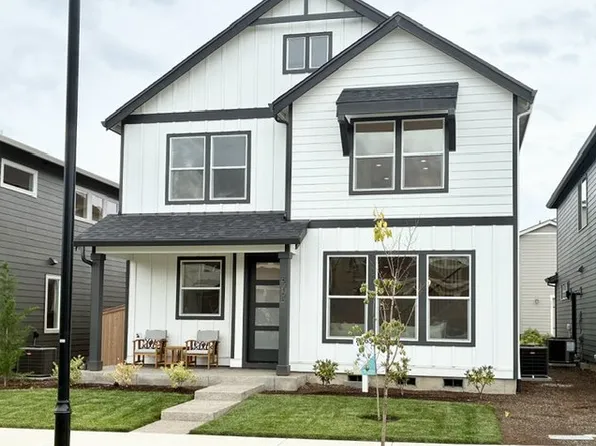8265 SE Quincy St, Hillsboro, OR 97123