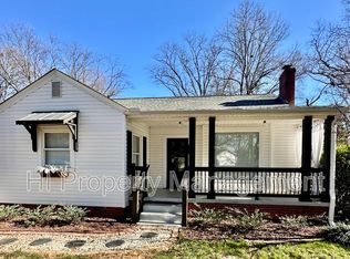 32 Sycamore Dr, Greenville, SC 29607