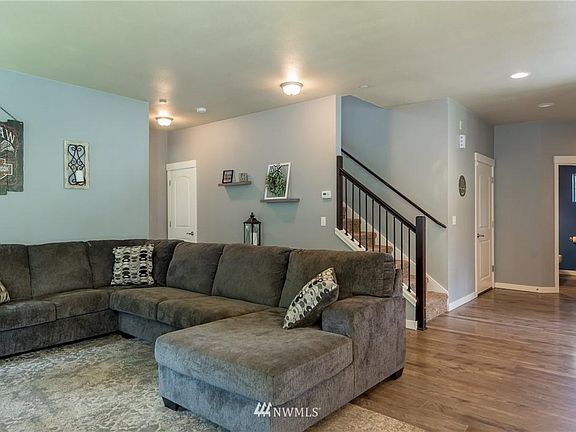 4th image of 7501 192nd Ave E