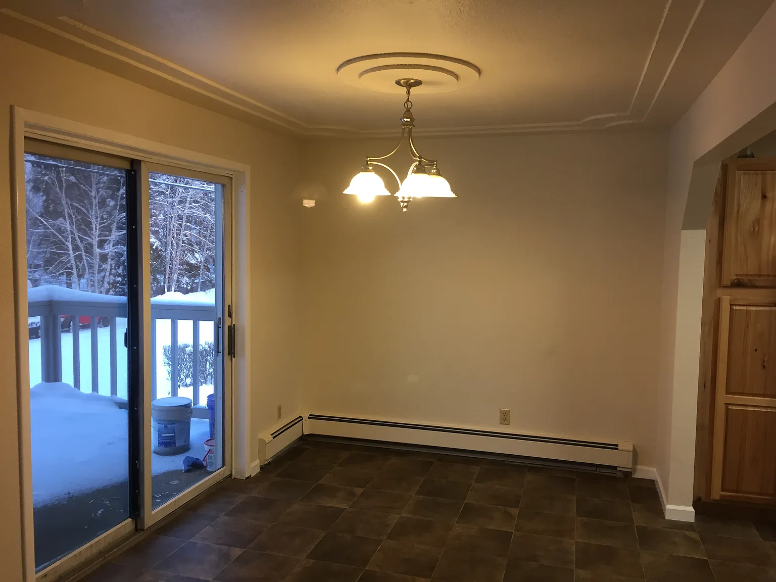 3 bed, 1259 sqft, $2,100 — Photo 3