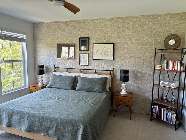 5112 Donovan Dr #303 — Photo 4