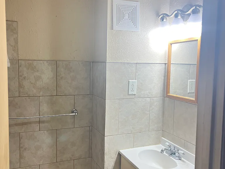 3302 Primrose Rd #2 — Photo 9