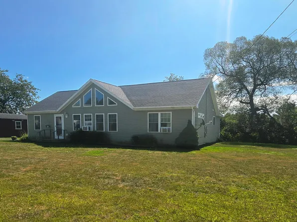 556 Stream Road, Winterport, ME 04496