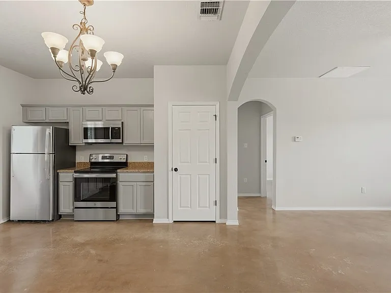 193 Rosedale Ave — Photo 10