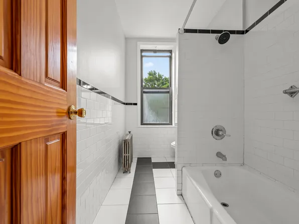 490 Decatur Street image 33 of 38