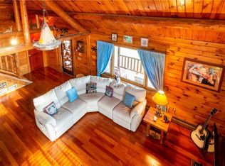65 Park Ave, Portsmouth, RI 02871