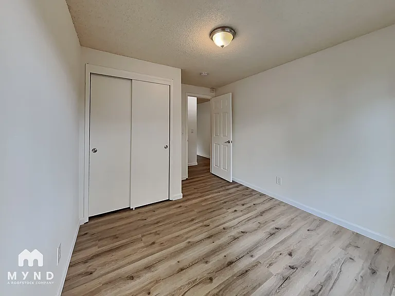 8612 Sw Ctr — Photo 12
