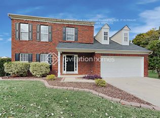 11145 Carver Pond Rd, Charlotte, NC 28269