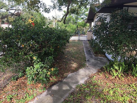 4th image of 1499 Granada Ave