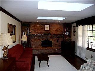 4th image of 1100 Track Ave