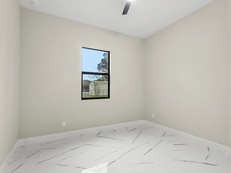 1143 SW Estaugh Ave — Photo 41