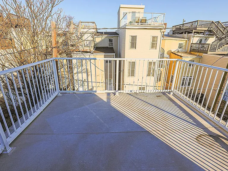 1737 Olive St — Photo 20