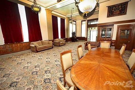 Open Living Room Pic 2