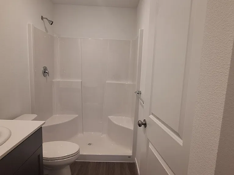 1349 NE Cobbleridge Loop — Photo 18