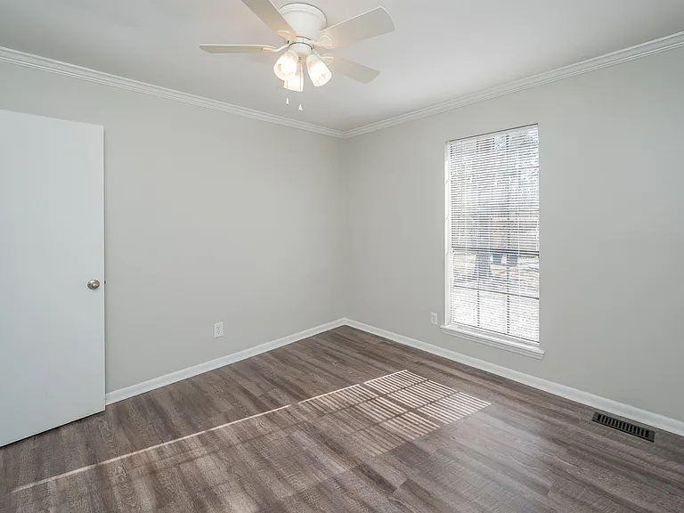 54 Worthington Dr #2 — Photo 15