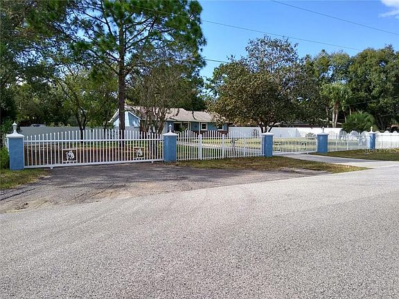 4th image of 18415 Floralton Dr