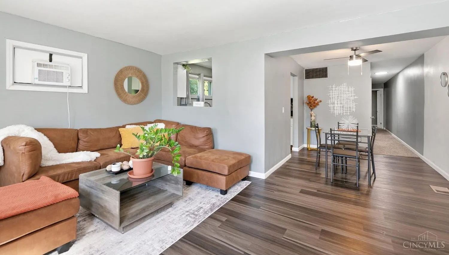 2 bed, 1.0 bath, $1,525 — Photo 3