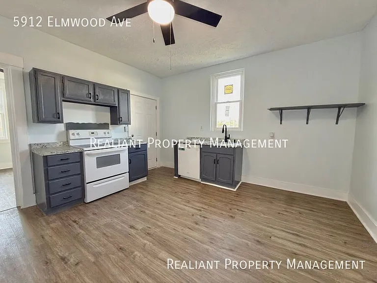 5912 Elmwood Ave — Photo 8