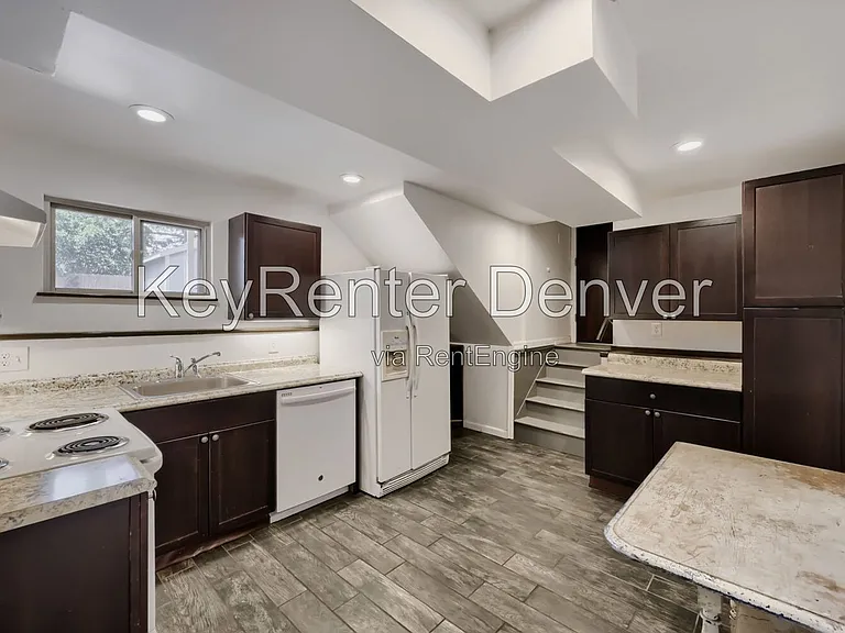 6313 Pierson St — Photo 17