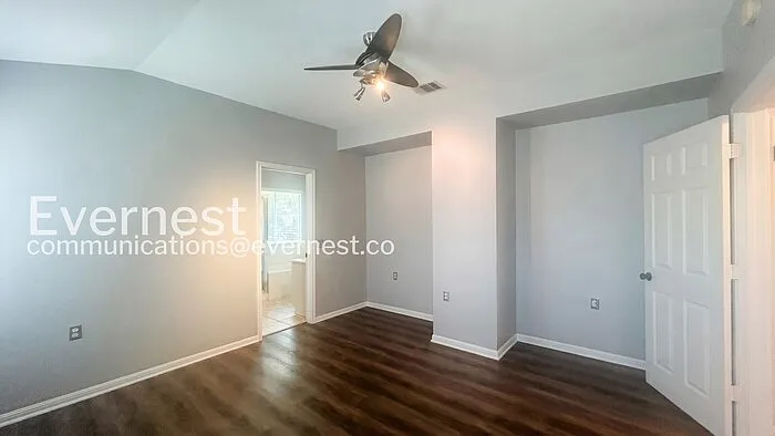 1136 Emmitt Run — Photo 11