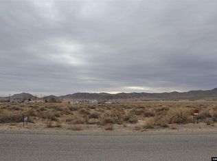 26 Falcon Way, Yerington, NV 89447