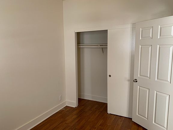 5th image of 426 S New Hampshire Ave #220