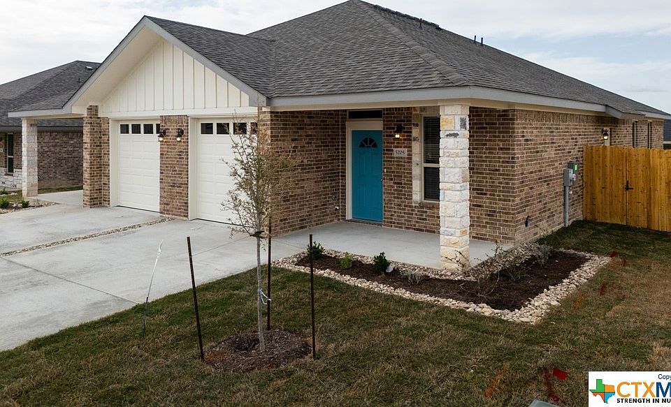 1st image of 5205 Rose Garden Loop