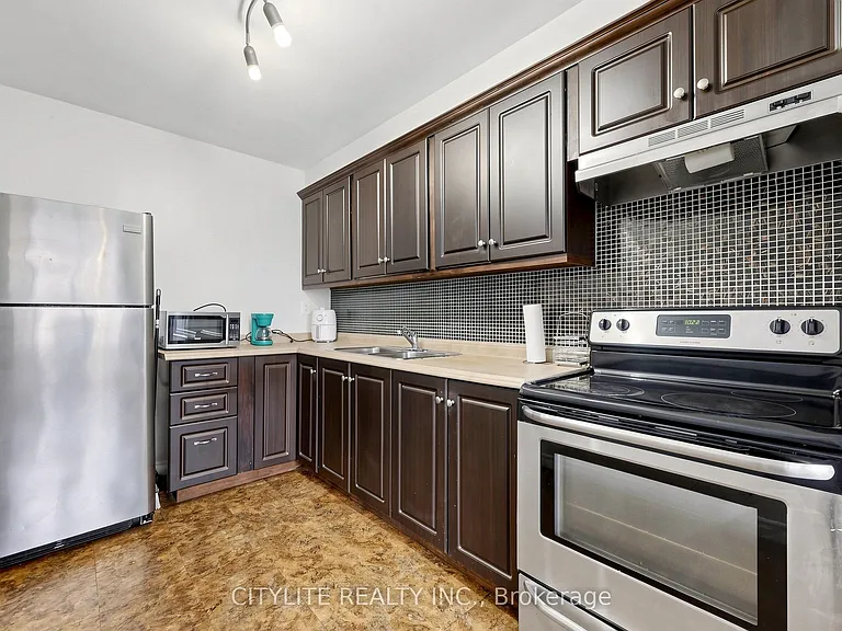 2245 Eglinton Ave E #204 — Photo 9