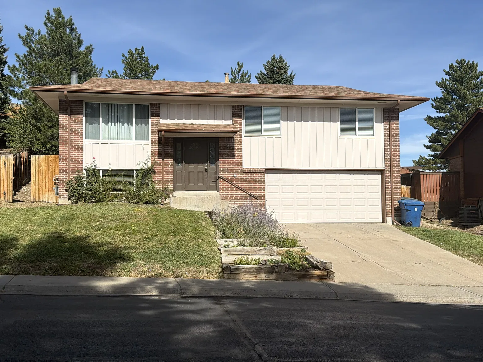 3 bed, 1918 sqft, $2,795 — Photo 1