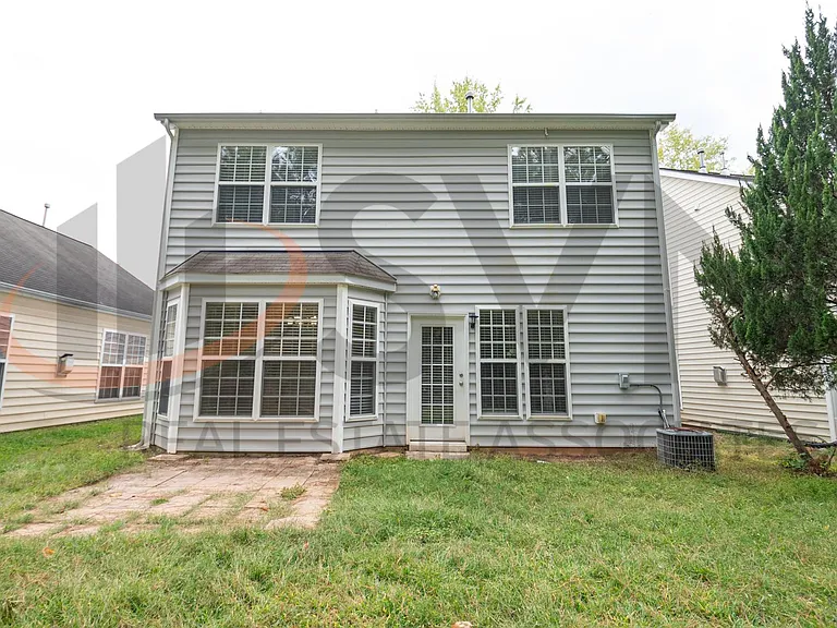 1007 Red Hat Ln — Photo 23