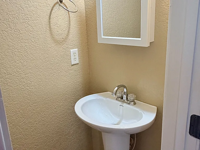 6637 Ridgeview Cir — Photo 11