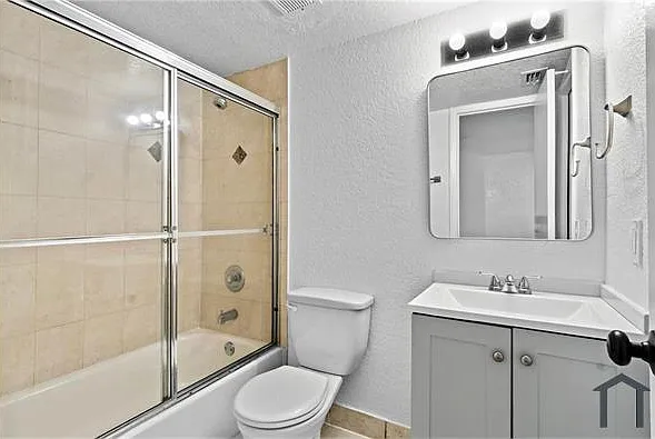 11632 NW 26th Ct — Photo 4
