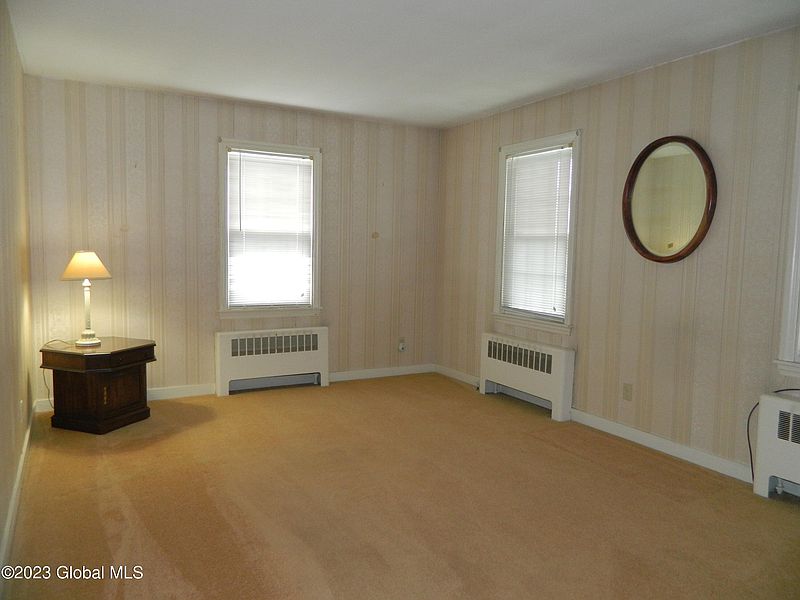 5th image of 26 Pershing Avenue