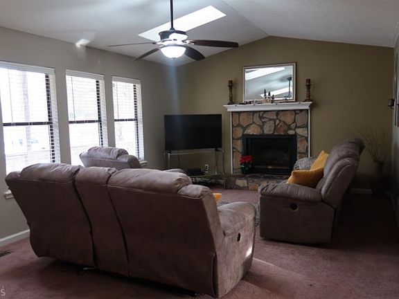 5th image of 4030 Cranwood Dr