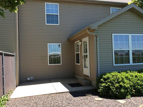 Rear deck and BBQ area