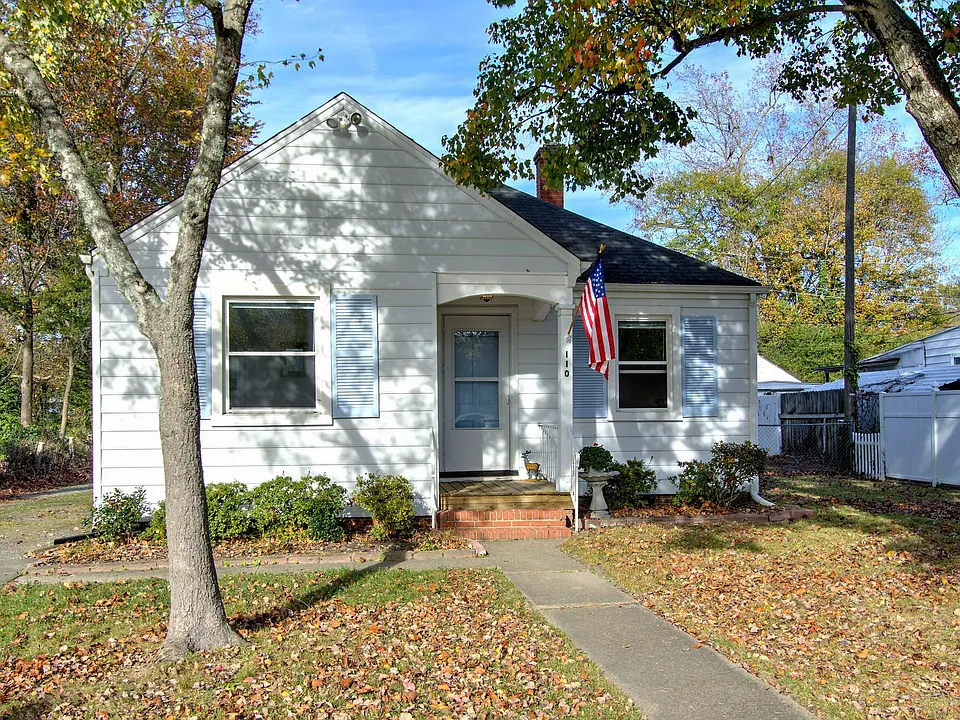 110 E Union St