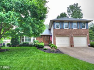 4517 Gilbertson Rd, Fairfax, VA 22032