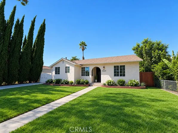 13121 Chase St, Pacoima, CA 91331