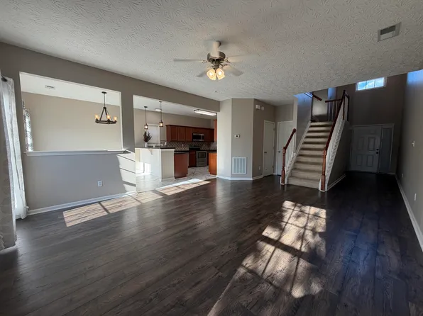 335 Newcastle Ln, Winchester, KY 40391