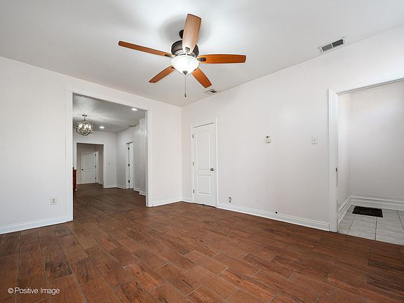 2nd image of 2314 S Hoyne Ave