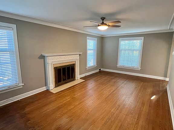3rd image of 1047 Sylvan Pl